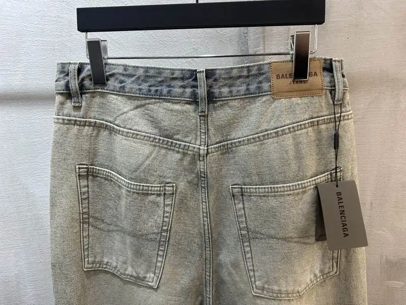 Balenciaga XS-L xbtx3001 (3)